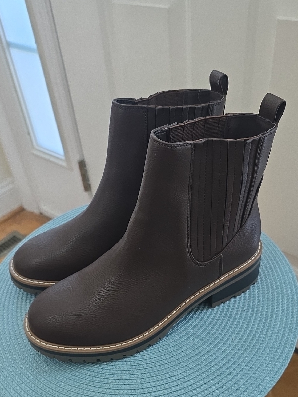 Kensie Brand Women’s Brown Classic Pull-On Ankle Boots Size 8 - Picture 3 of 13